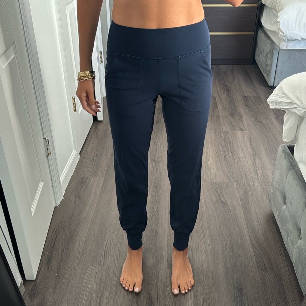 Lululemon yoga pants